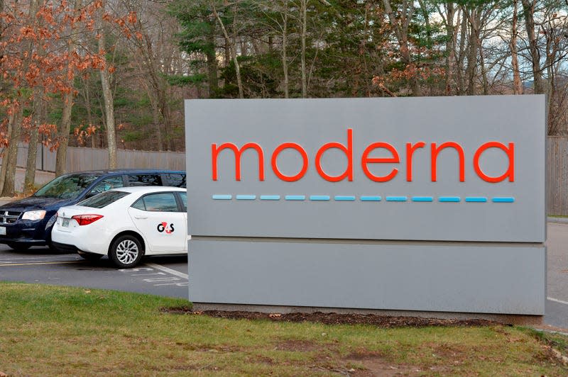 A Moderna logo is seen at the Moderna campus in Norwood, Massachusetts on December 2, 2020, where the biotechnology company is mass-producing its COVID-19 vaccine. - Photo: Joseph Prezioso (Getty Images)