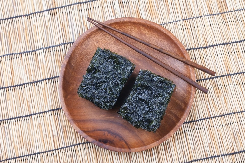 Study: Effect of roasted purple laver (nori) on vitamin B12 nutritional status of plants: a dose-response trial. Image credit: Jeong-Seon/Shutterstock.com